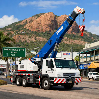 Crane truck hire Townsville: site lift rates